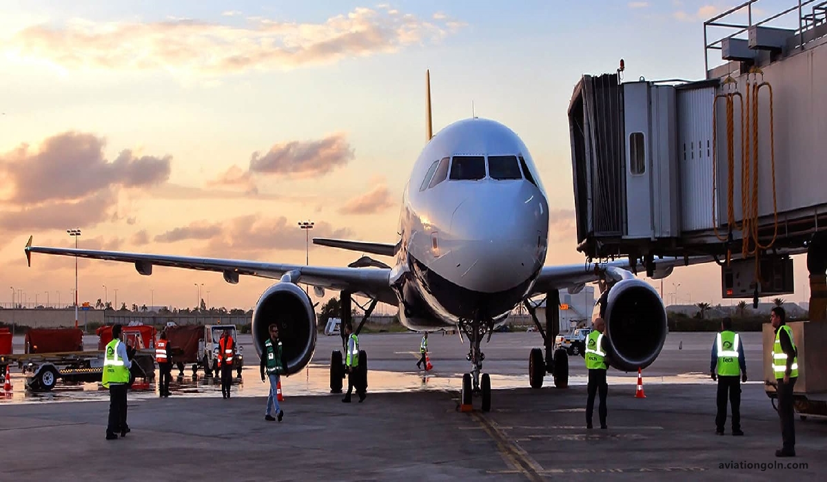 Data Sources and Collection Methods: Marketing Research and Analytics in Aviation