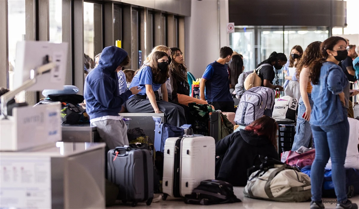 Consumer Behavior in Air Travel: Understanding the Airline Customer