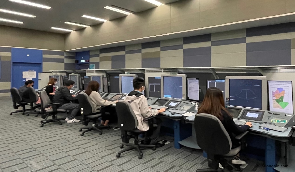 Understanding the Area Control Center (ACC): The Backbone of Air Traffic Management