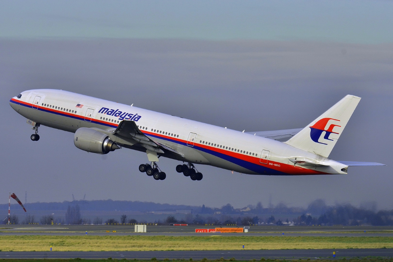 MH370 - Boeing 777-200ER Malaysia AL (MAS) 9M MRO